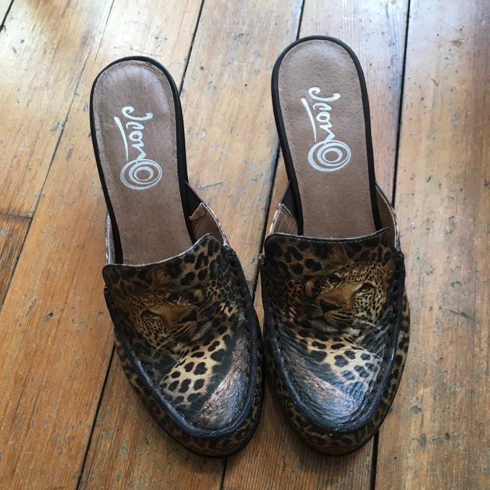Icon Los Angeles Size 7 High Heel Cheetah Print Shoe